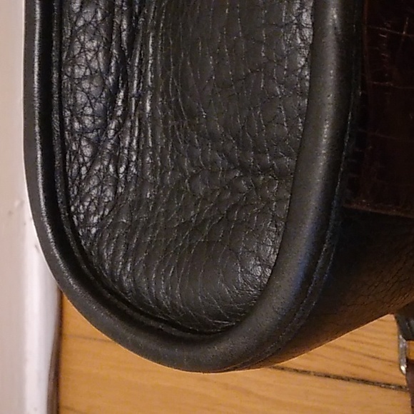 VTG Brighton Crossbody 9" x 8.5" x 3" Crocodile Embossed Black Brown - Picture 10 of 12